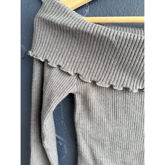 ruffled shirt - Picture 3 of 6